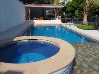 Diseño de piscinas y jacuzzie, Arcor Constructores Arcor Constructores Garden Pool Marble