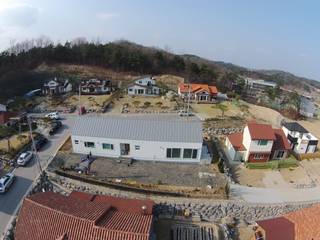 영주 박공지붕 프로젝트 , (주)트라움목조주택 (주)트라움목조주택 Casas modernas: Ideas, diseños y decoración