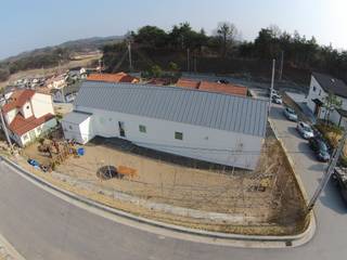 영주 박공지붕 프로젝트 , (주)트라움목조주택 (주)트라움목조주택 Casas modernas: Ideas, diseños y decoración