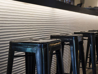 Proyecto lumínico Bar-Cafetería Chapeau, Luxiform Iluminación Luxiform Iluminación Spazi commerciali