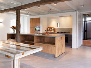 Boerderij Eikendaal eigentijds verbouwd, ODM architecten - erfgoed & architectuur ODM architecten - erfgoed & architectuur Country style kitchen Wood Wood effect