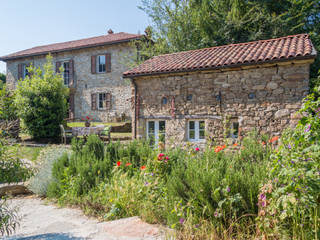 Cascine Crema, Andrea Chiesa è Progetto Immagine Andrea Chiesa è Progetto Immagine Casas campestres Piedra