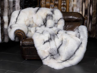 Shadow Blue Frost Fuchs Pelzdecke - SAGA Fur, Lars Paustian - International Fur Lars Paustian - International Fur Scandinavian style bedroom Fur White