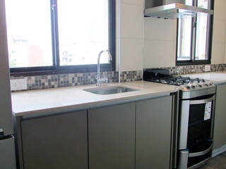 Remodelación departamento I MODERNO Y FUNCIONAL, G7 Grupo Creativo G7 Grupo Creativo Built-in kitchens
