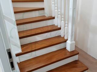 Schody drewniane stylowe, afromozja, Stolarka Mikos Stolarka Mikos Stairs