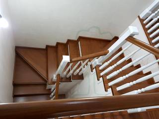 Schody drewniane stylowe, afromozja, Stolarka Mikos Stolarka Mikos Stairs