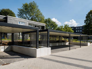 Carportanlage Rebhuhnweg Bochum - VBW Bauen und Wohnen, Hower Landschaftsarchitekten Hower Landschaftsarchitekten Garage/shed