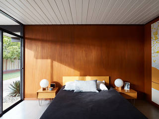 Mid-Mod Eichler Addition Remodel by Klopf Architecture, Klopf Architecture Klopf Architecture Modern Bedroom