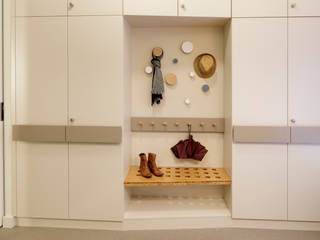 Altersgerechtes Wohnen, barrierefreies Wohnen, Musterwohnung, raumdeuter GbR Berlin raumdeuter GbR Berlin Modern Dressing Room barrierefrei