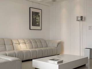“回 - Back to Home”, 禾光室內裝修設計 ─ Her Guang Design 禾光室內裝修設計 ─ Her Guang Design Minimalist living room White