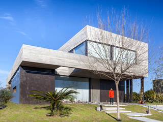 CASA RAIZ, Speziale Linares arquitectos Speziale Linares arquitectos 現代房屋設計點子、靈感 & 圖片