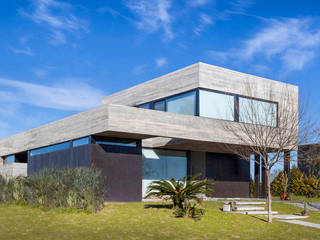 CASA RAIZ, Speziale Linares arquitectos Speziale Linares arquitectos 現代房屋設計點子、靈感 & 圖片