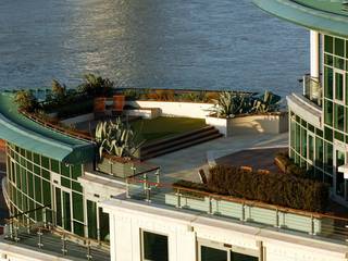 Large roof garden, MyLandscapes MyLandscapes Moderner Balkon, Veranda & Terrasse