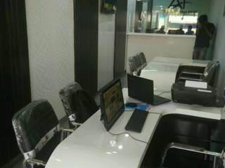 Tour and Travel office, ANBN DESIGNS ANBN DESIGNS Espacios comerciales Contrachapado