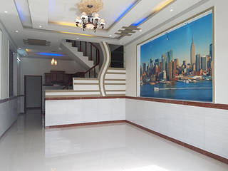 Nhà Ống 2 Tầng Mái Thái 95m2 Thiết Kế Rộng Rãi, Công ty TNHH TK XD Song Phát Công ty TNHH TK XD Song Phát Asian style living room Copper/Bronze/Brass