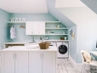 Laundry Room Frahm Interiors Modern Corridor, Hallway and Staircase wood tile,blue,turquoise,island,laundry