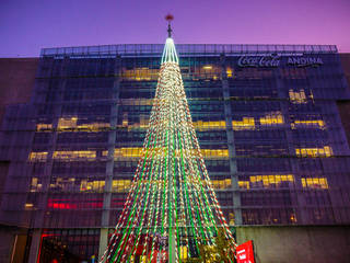 Árbol de Navidad Coca Cola 2015, Tetralux Arquitectos Tetralux Arquitectos Tiendas y espacios comerciales