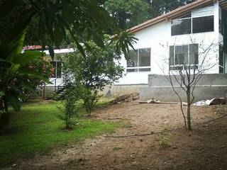 Casa Toro, La Caja De Herramientas - Taller de Arquitectura La Caja De Herramientas - Taller de Arquitectura Case moderne