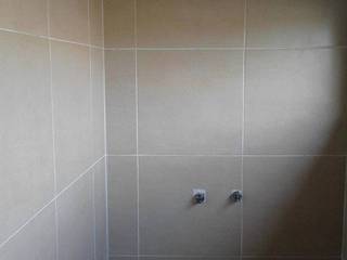 baños, INSTALACIONES MENDOZA INSTALACIONES MENDOZA Modern bathroom Tiles