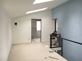Modernisierung Haus W, Fiedler + Partner Fiedler + Partner Minimalist corridor, hallway & stairs Blue