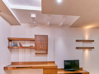 Tv unit with study ledge in bedroom homify Modern style bedroom