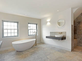 Case Study: The Plane House , BathroomsByDesign Retail Ltd BathroomsByDesign Retail Ltd Bagno minimalista