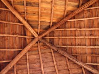 Moradia no Alandroal, Pedro de Almeida Carvalho, Arquitecto, Lda Pedro de Almeida Carvalho, Arquitecto, Lda Hipped roof Wood Wood effect