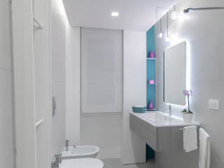 BAGNO DESIGN GARBATELLA, MINIMArchitetti MINIMArchitetti Minimal style Bathroom