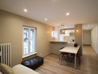 CHAMBRE DE BONNE A STRASBOURG, Agence ADI-HOME Agence ADI-HOME Modern living room