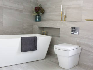 West Winds - Main Bathroom, Brass & Rose Interiors Brass & Rose Interiors Bagno minimalista Piastrelle