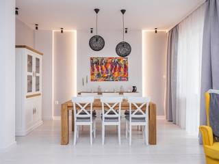 Salon z jadalnią w Raszynie, AIN projektowanie wnętrz AIN projektowanie wnętrz Scandinavian style living room