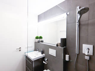 Modernes Badezimmer, BANOVO GmbH BANOVO GmbH Baños modernos Azulejos