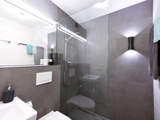 Modernes Badezimmer, BANOVO GmbH BANOVO GmbH حمام بلاط