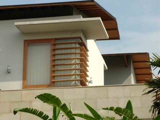 Residential_Landed_Semi-Detached House daksaja architects and planners Rumah Tropis Kayu Wood effect