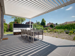 Lodge Lane , IQ Outdoor Living IQ Outdoor Living Nowoczesny ogród