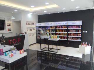 LOCAL COMERCIAL TOP BEAUTY STORES, Area Arquitectura Sas Area Arquitectura Sas مساحات تجارية الحديد / الصلب