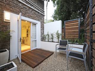 Renovations to Gardenview Guest House, The Matrix Urban Designers and Architects The Matrix Urban Designers and Architects Jardines modernos: Ideas, imágenes y decoración