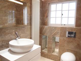 Inviting Cloakroom, DeVal Bathrooms DeVal Bathrooms Banheiros modernos