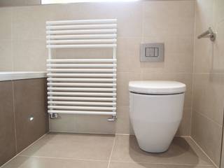 Simple and Stylish Bathroom, DeVal Bathrooms DeVal Bathrooms Banheiros modernos