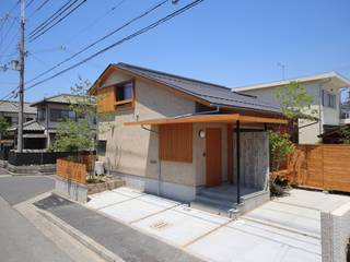 屋根裏工房～家族が喜ぶ趣味の家～, 株式会社 山弘 株式会社 山弘 Eclectic style houses