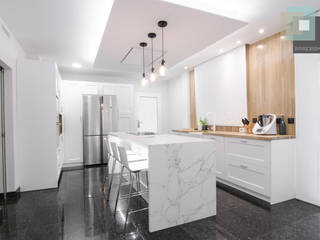 Proyecto integral vivienda diseño de espacios, CARMAN INTERIORISMO CARMAN INTERIORISMO Built-in kitchens