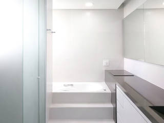 AP. Mariano, INTRIO INTRIO Modern bathroom