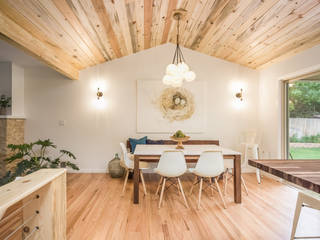 Renovated Ranch Kitchen as seen on HGTV, Laura Medicus Interiors: rustic by Laura Medicus Interiors, Rustic