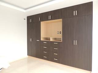 CLOSET´S CANANEA, La Central Cocinas Integrales S.A de C.V La Central Cocinas Integrales S.A de C.V 更衣室 儲藏櫃