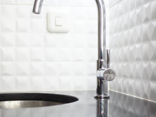PR Apartment, byatelier byatelier Built-in kitchens Granite White