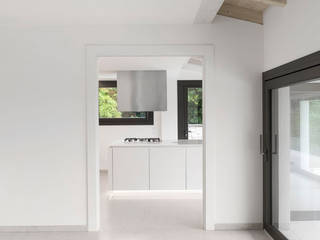 Villa Ferroli, GD Arredamenti GD Arredamenti Built-in kitchens MDF