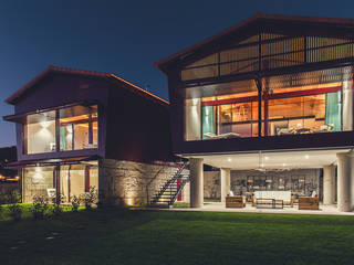 Quintãs Farm Houses , Júlio Caseiro - Arquitectura, Lda Júlio Caseiro - Arquitectura, Lda Country house Solid Wood Multicolored