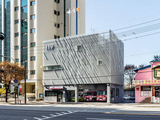 면목 119안전센터, Yong Ju Lee Architecture Yong Ju Lee Architecture Commercial spaces Aluminium/Zinc