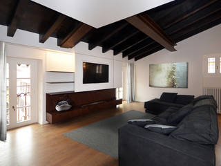Appartamento Contrada delle Cossere, Gianfranco Sangalli Architetti Gianfranco Sangalli Architetti غرفة المعيشة