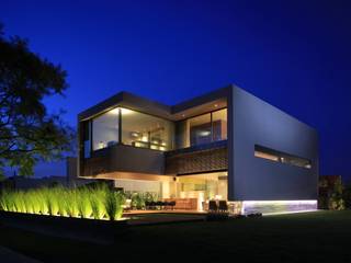 M2 HOUSE Hernandez Silva Arquitectos Modern Houses